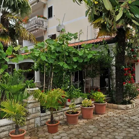 1a Lilly Vabriga With Sea View