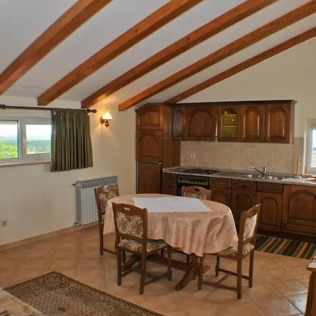 1a Lilly Vabriga With Sea View