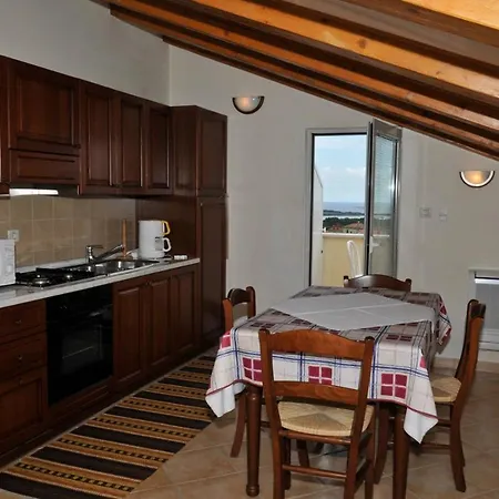 بيت ضيافة 1a Lilly Vabriga With Sea View Tar-Vabriga