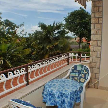 بيت ضيافة 1a Lilly Vabriga With Sea View Tar-Vabriga