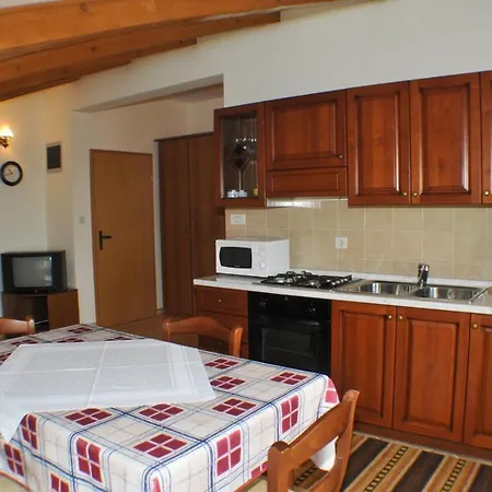 بيت ضيافة 1a Lilly Vabriga With Sea View Tar-Vabriga